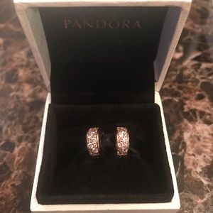 Pandora clips